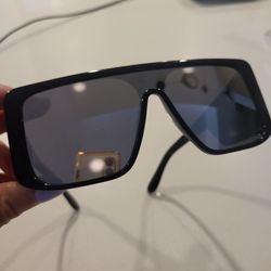 Black Reflective Sunglasses