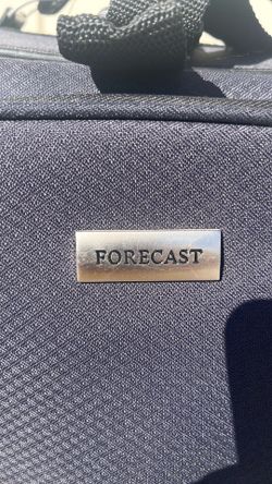Forecast Large suitcase
