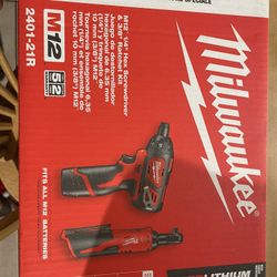 Milwaukee 12v 3/8” Ratchet And Screw Gun With Batt And Charger New $200 For Set In N Lakeland 