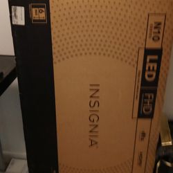 Insignia 40 Inch TV-N10 LED