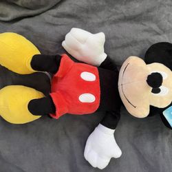 Disney Mickey Mouse & Friends Mickey Mouse Medium 17'' Plush