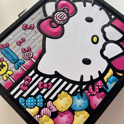 Tin Retro Hello Kitty Lunchboxes
