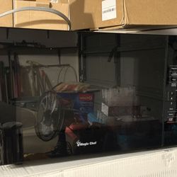 Magic chef Microwave 