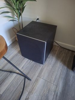 Polk Audio 12" Powerd Subwoofer