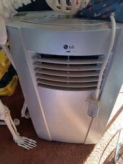 LG Air Conditioner. Needs Exhaust Pipe For Venting