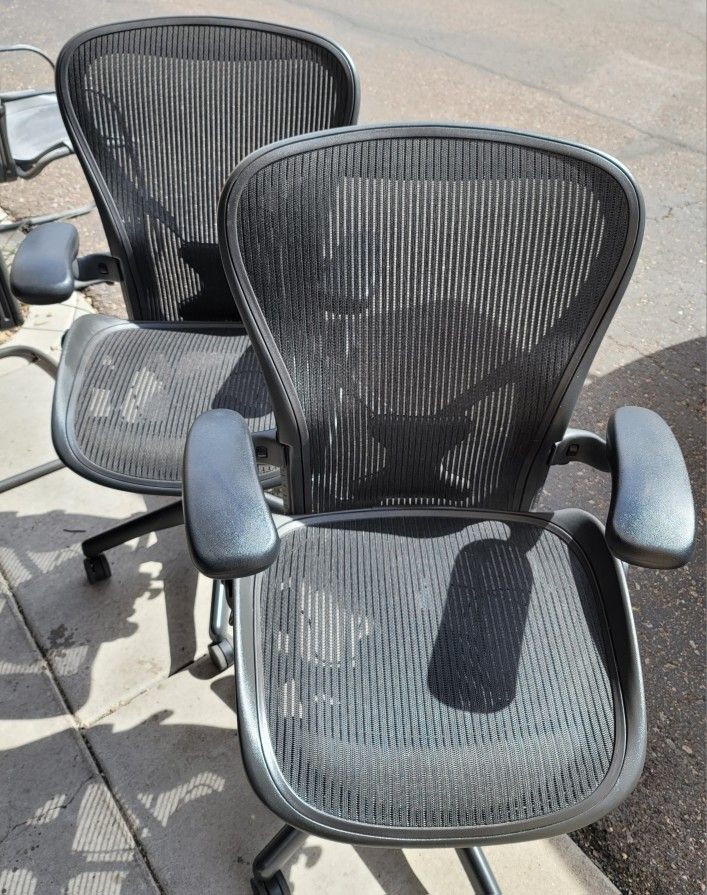 Herman Miller Aeron Office Desk Chairs