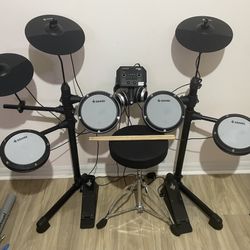Donner DED-80 Electronic Drum Set with 4 Quiet Mesh Pads, 180+ Sounds, 2 Pedals, Throne, Headphones, Sticks, and Melodics Lessons