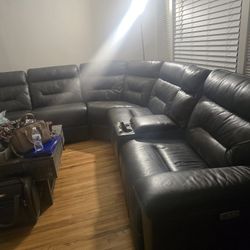 Leather Reclining Couch 