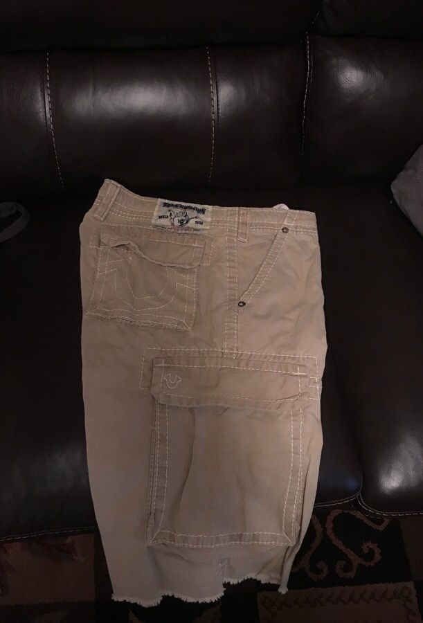 Authentic beige cargo size 32