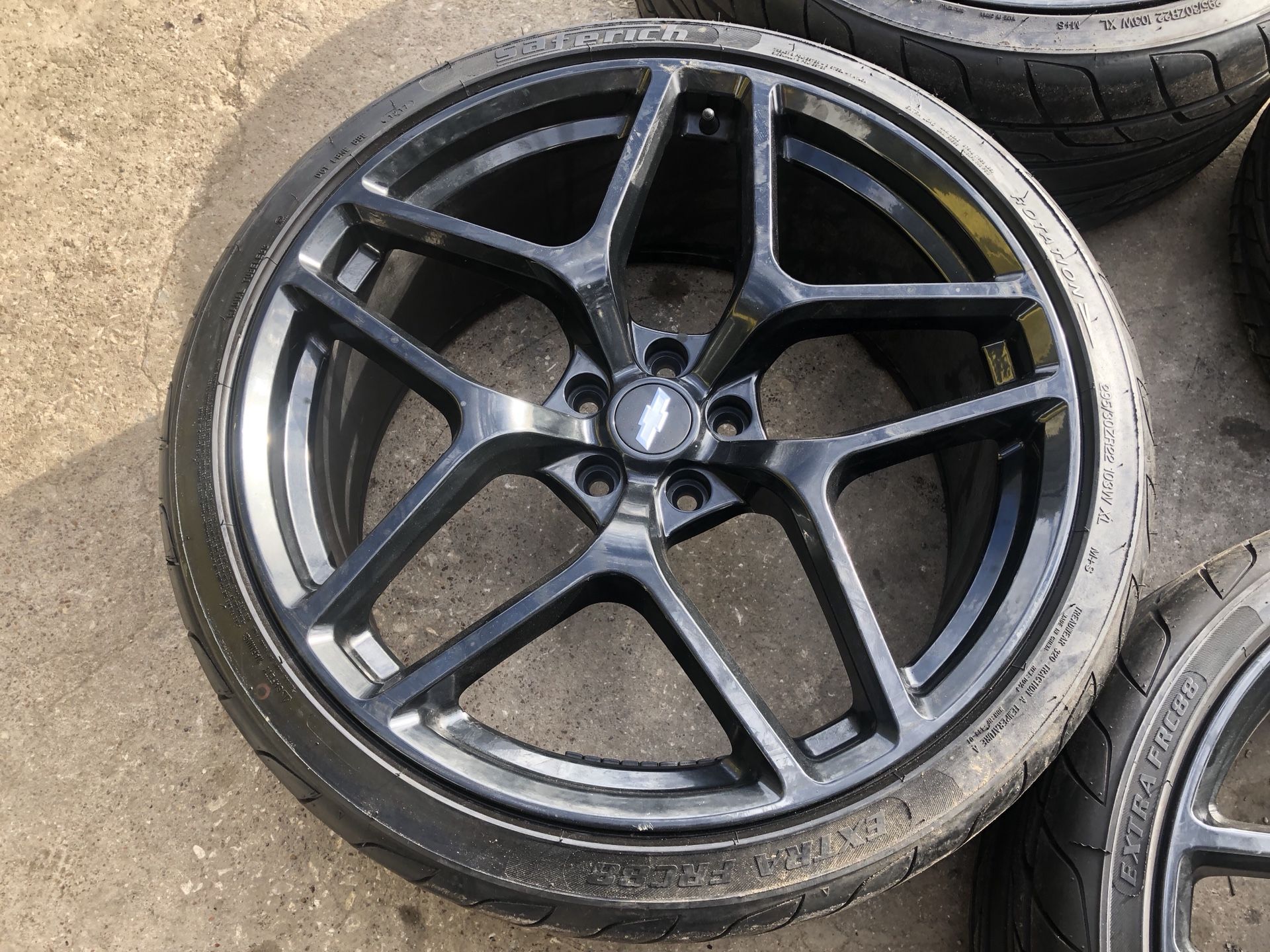 22” Chevy Staggered WHEELS & TIRES ! 5x120 bolt pattern Camaro Corvette