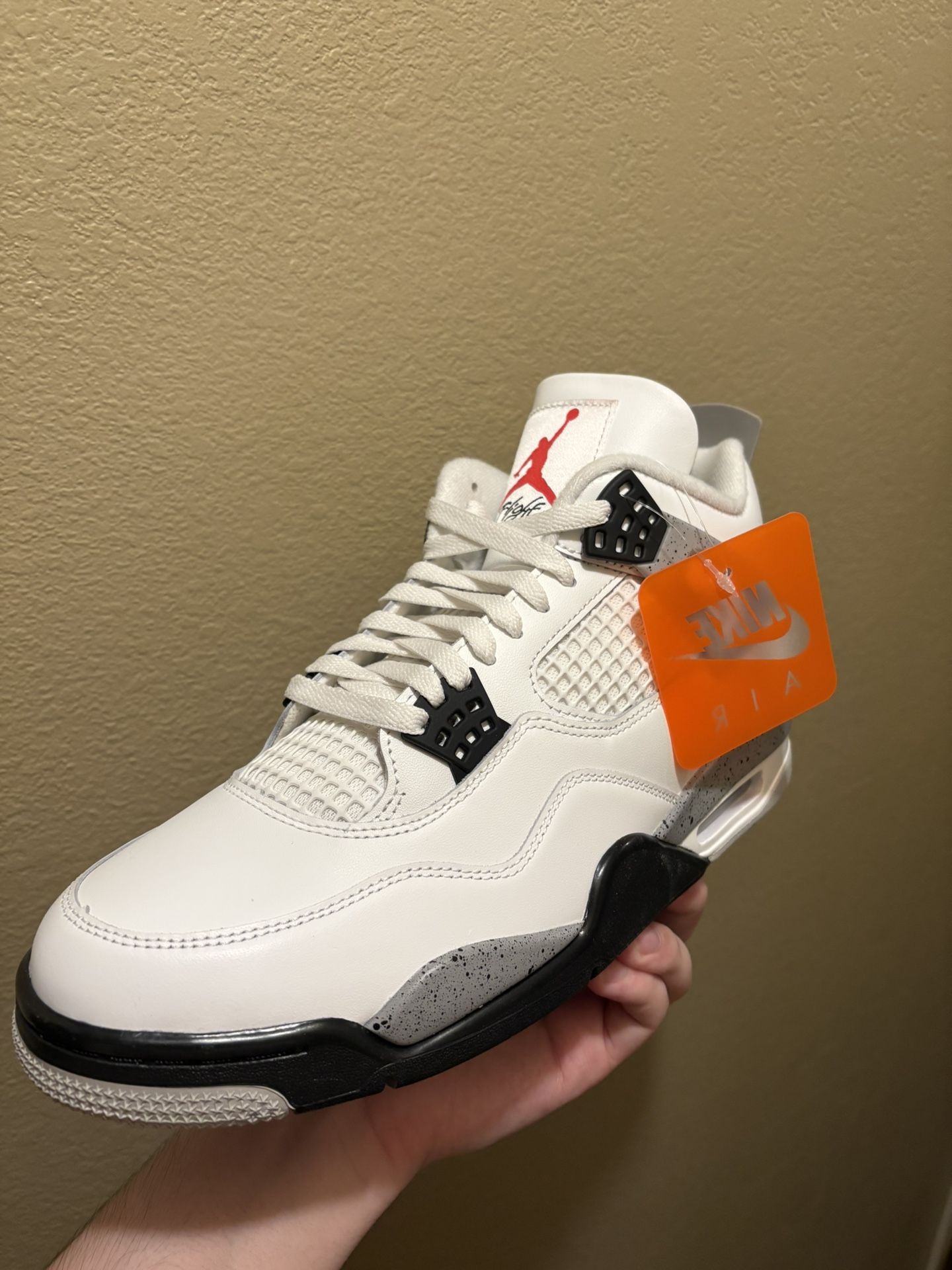 Jordan 4 White Cement
