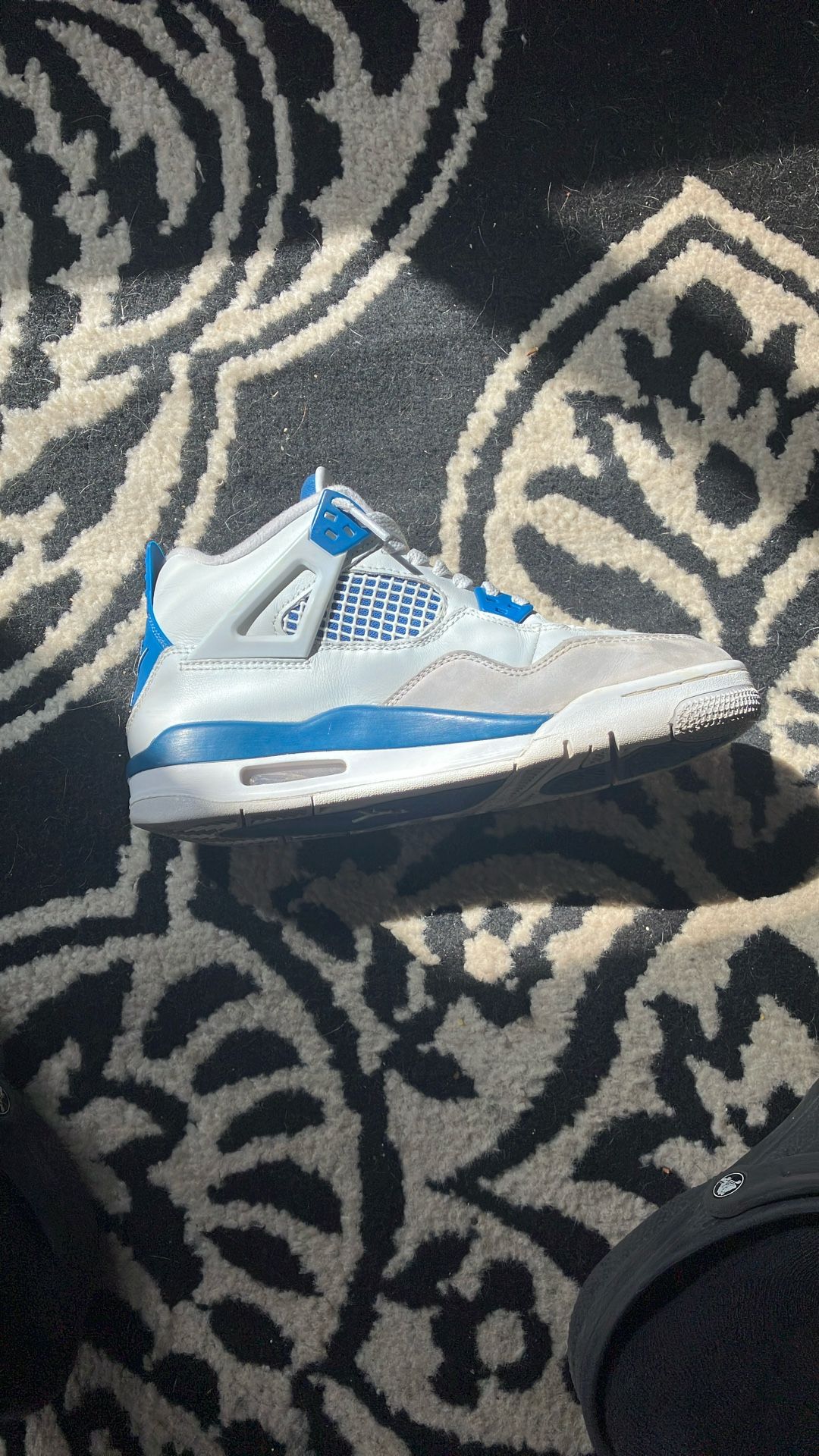 Jordan 4 Military Blue