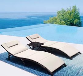 3-Pieces Steel Frame Poolside Folding Chairs Wicker Outdoor Chaise Lounge Chair with Beige Cushion (Set of 2)