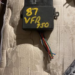 87 Honda Interceptor 750 CDI BOX