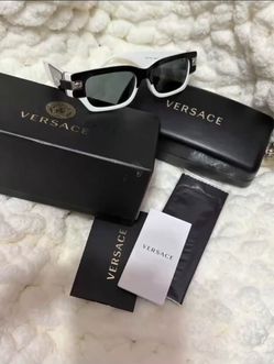 Versace sunglasses 🕶️ brand new in the box