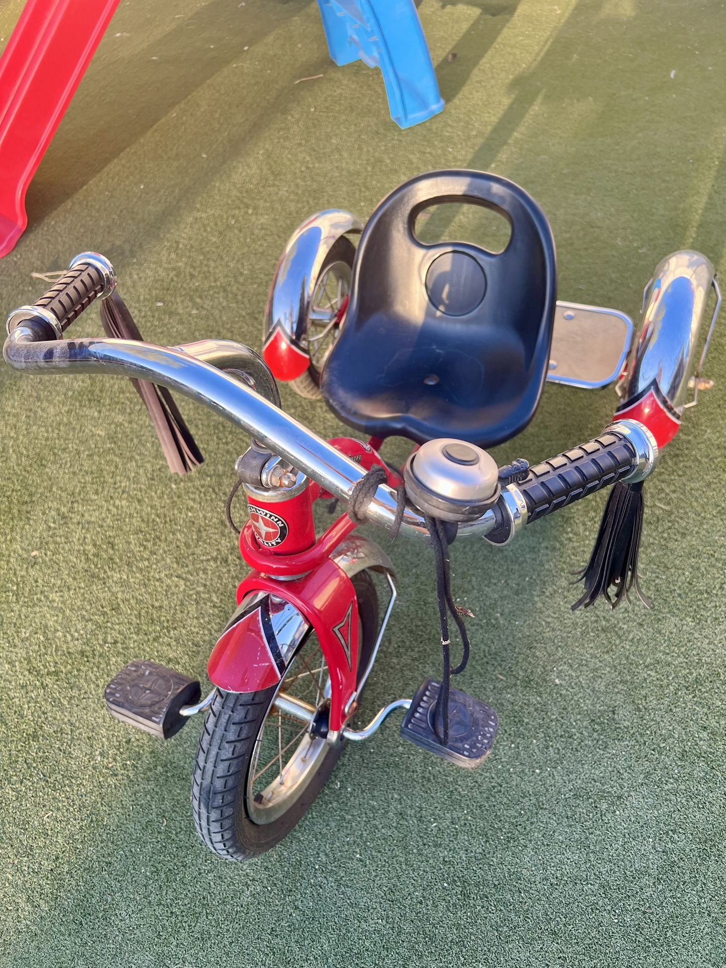 Vintage Schwinn Roadster Tricycle/ Triciclo Para Niños