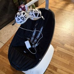 MamaRoo Baby Rocker