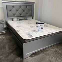 New Queen Bed Frame With Mattress 