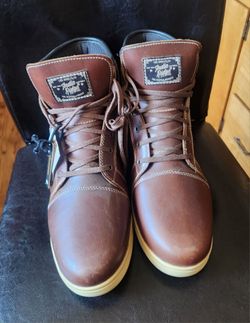 Size 14 mens  boots