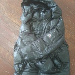 Moncler Trade For Iphone 