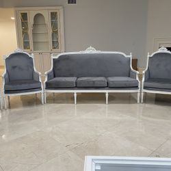 Stunning Italian-Inspired Living Room Set – Brand New – $3,200