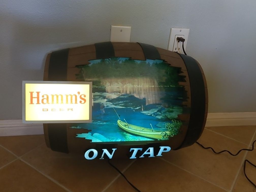 Vintage Hamm's Beer Lighted Barrel Keg Bar Sign Canoe