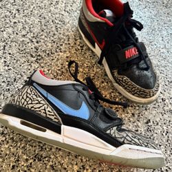 Kids Jordan Size 6.5