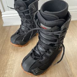 Lamar snowboarding Boots - Size 6 (Women’s)