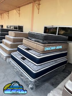 Queen double sided pillow top mattress and boxspring bed set colchón y tambor
