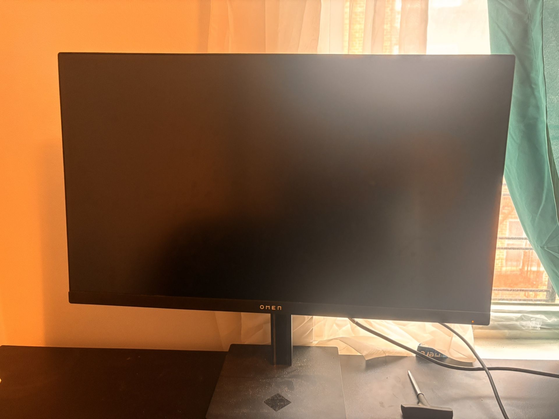 HP Omen 27q 165 Hz Monitor