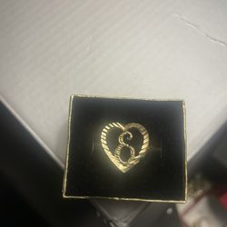 10k Solid Gold E Heart Initial 
