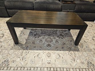 Coffee table with 1 matching end table