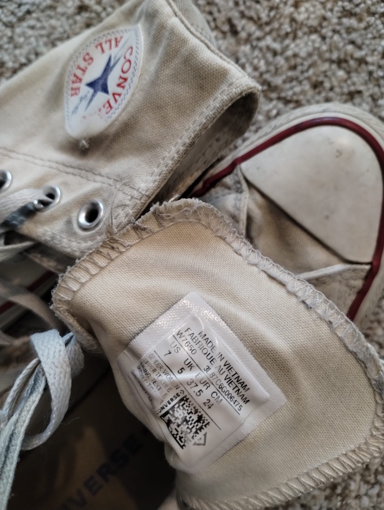 Very Loved Converse