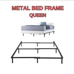 🛠️ ZINUS Queen Metal Bed Frame – Sturdy & Compact!