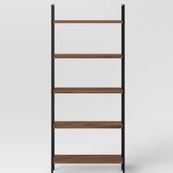 75” Loring 5-Shelf Ladder Bookshelf – Walnut Finish (Threshold) Only 6 Months Old – Excellent Condition