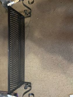Wall hanging rack
