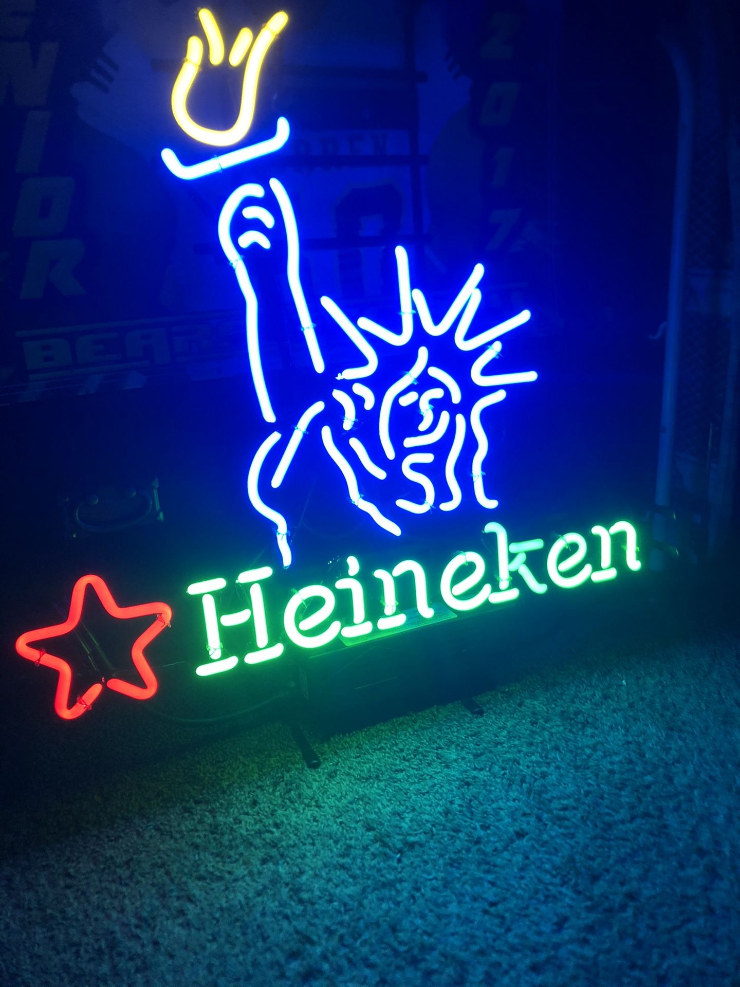 Heineken Statue Of Liberty Neon Light Sign for Sale in Bell