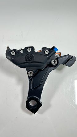 2018 Harley Road Glide Touring FLHXS OEM Rear Back Brake Caliper w/ Bracket SM9KNT0452