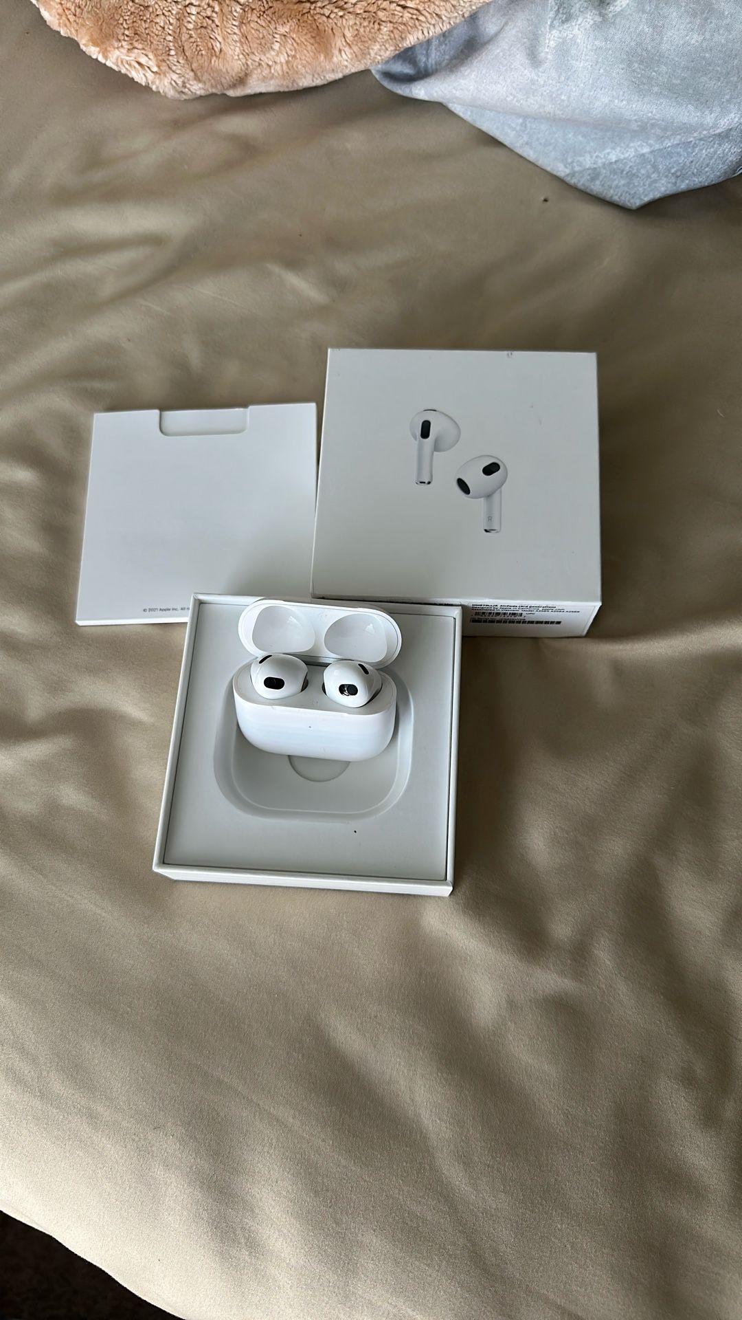 Apple AirPod 3rd Generation 