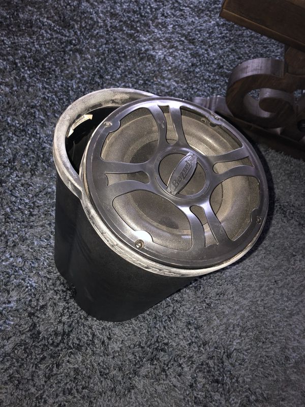 Bazooka bass tube/subwoofer for Sale in Fontana, CA - OfferUp