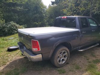 Snugtop Hard Tonneau Cover 2009-2018 RAM with a 6.4 Bed