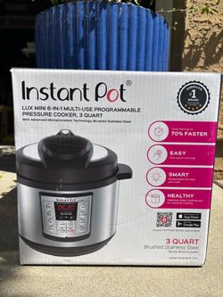 3 Qt Instapot in the box