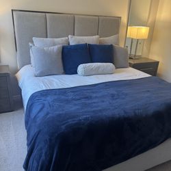 Modern King Size Storage Bed with Upholstered Headboard & Built-in Drawer