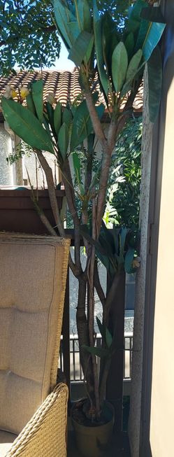 BEAUTIFUL OUTDOOR BLOSSOM FAKE TREE