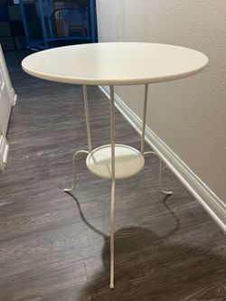 Round Metal Plant Stand Table