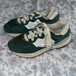 New Balance Wmns 57/40 'Green Moonbeam'