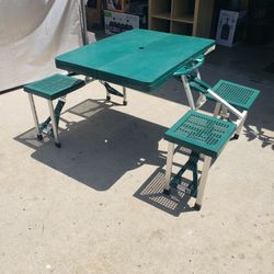 Foldable Camping Table  / Picnic Table 