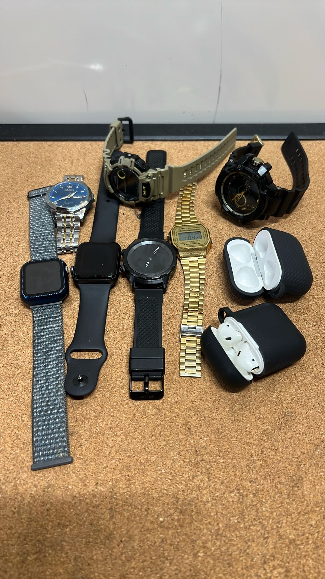 Lot Of 8 Pieces