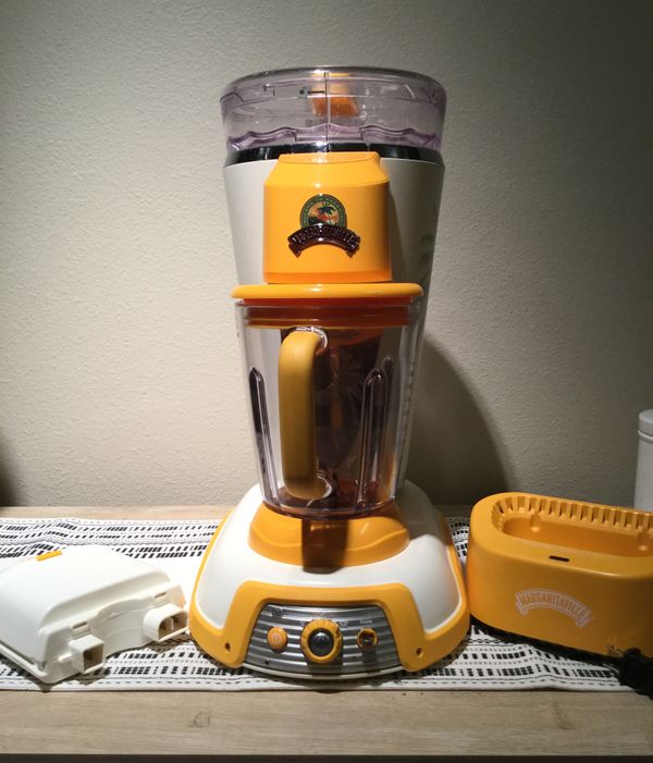 Margaritaville Explorer Portable 18v Battery Powered Margarita