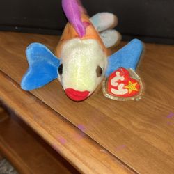 Fish beanie baby 